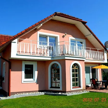 Riviera 1 So Samostatnou Zahradou Apartment