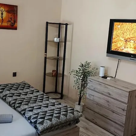 Riviera 1 So Samostatnou Zahradou Apartment Liptovske Sliace